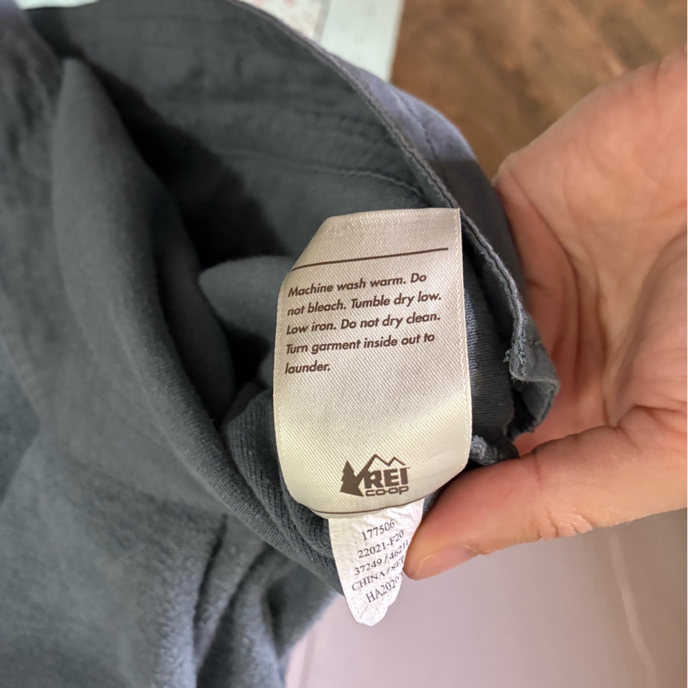 REI Cooperative grey organic cotton hemp blend hoodie - Picture 4 of 7